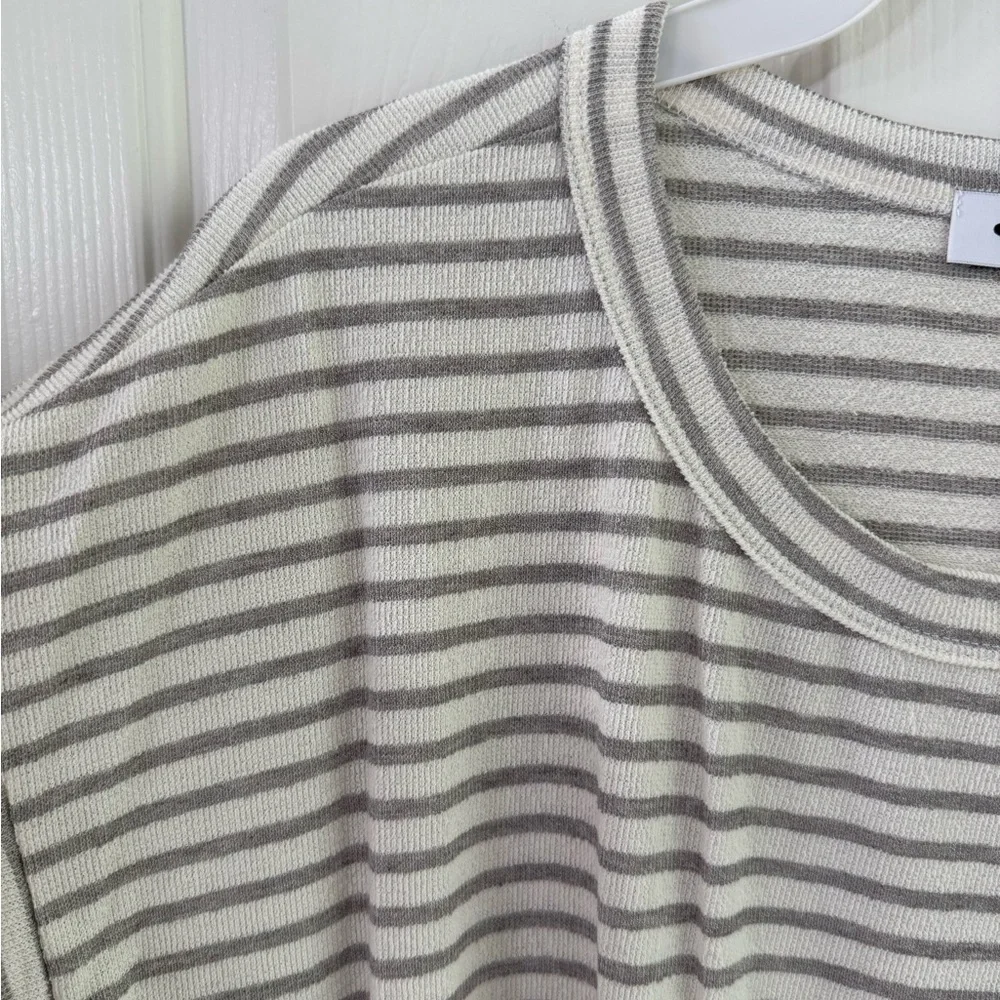 Women's Striped Gray Top - Picture 3 of 3